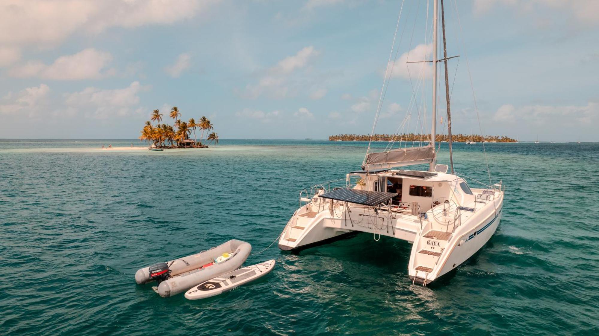 Botel Enjoy Sailing Experience El Porvenir
